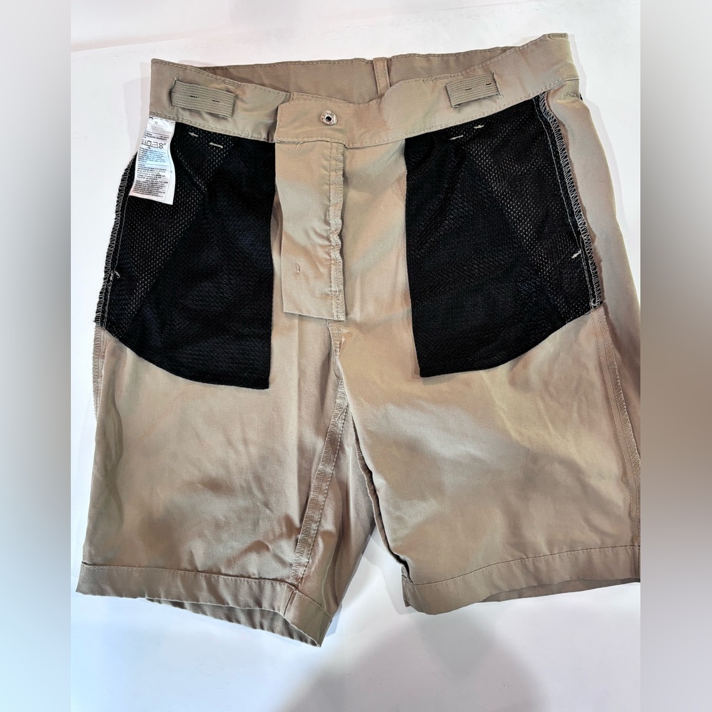 Old Navy Boys Khaki Shorts - Picture 10 of 13